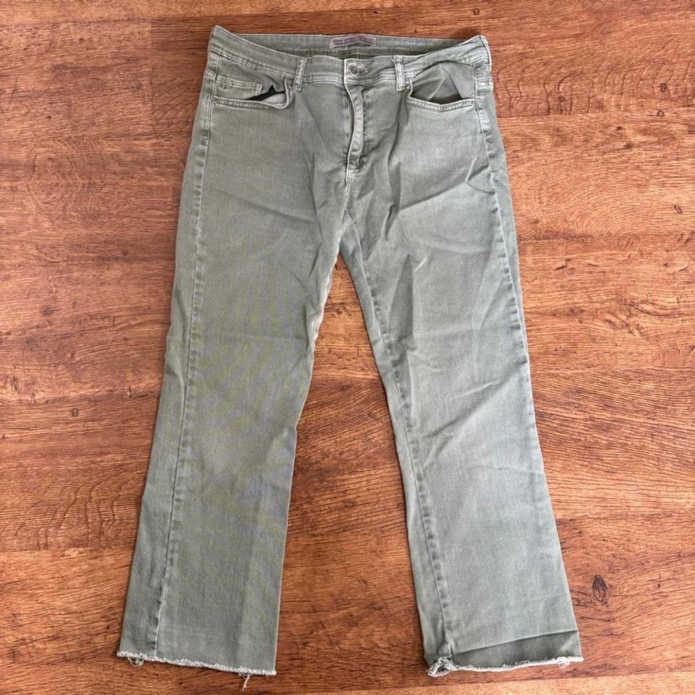 Zara Basic Z1975 Denim Olive Green Raw Hem Cropped Jeans Size 10 32
